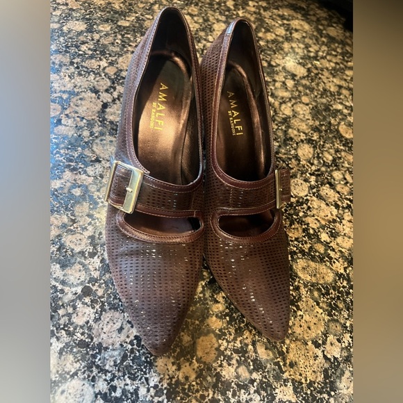 Amalfi by Rangoni ladies pumps brown. Made in Italy 8.5 Narrow. Very good cond - Picture 9 of 16